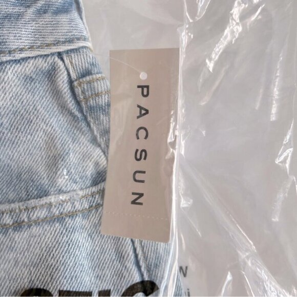 PacSun - Ladies, Low-Rise Denim Mini Skirt - Medium Indigo. Size: 24(US). (1603) - Picture 4 of 11